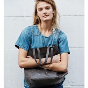 Madewell • Denim Drop-hem Tee in Edna Wash